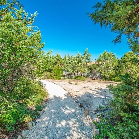 Ginepri Bilo Apartman Badesi